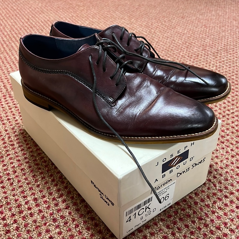 MEN'S • 'Joseph Abboud' Maroon Leather Dress Shoes (9.5)